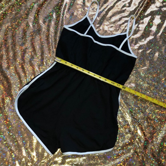 -Boutique- Shorts Romper - Picture 9 of 17